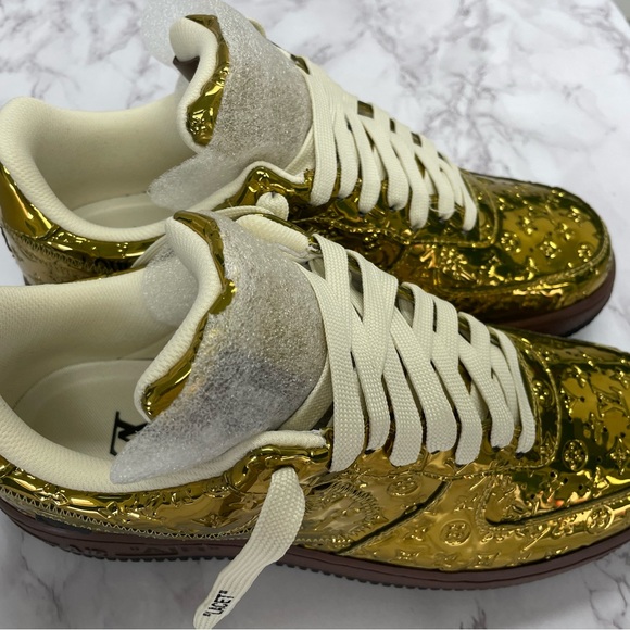 Nike - Louis Vuitton Air Force 1 Low “Virgil Abloh- Metallic Gold” Size 7.5 - Picture 8 of 12